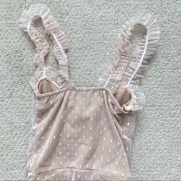 PrettyLittleThing Pink Ruffle Bodysuit - Picture 8 of 13